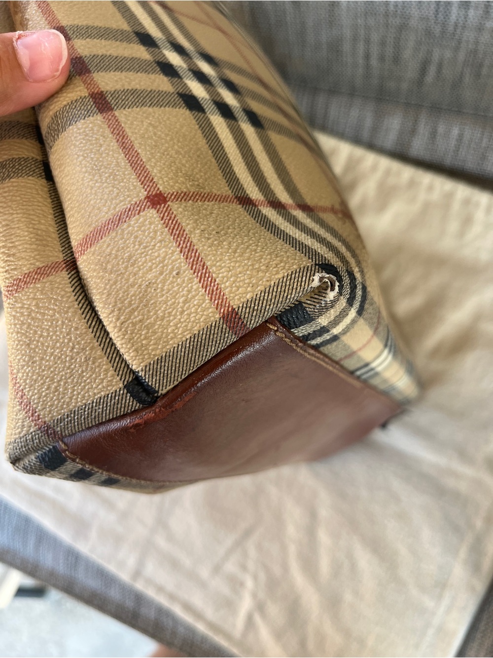 Vintage Burberry London Haymarket Check Small Tote - Picture 11 of 15